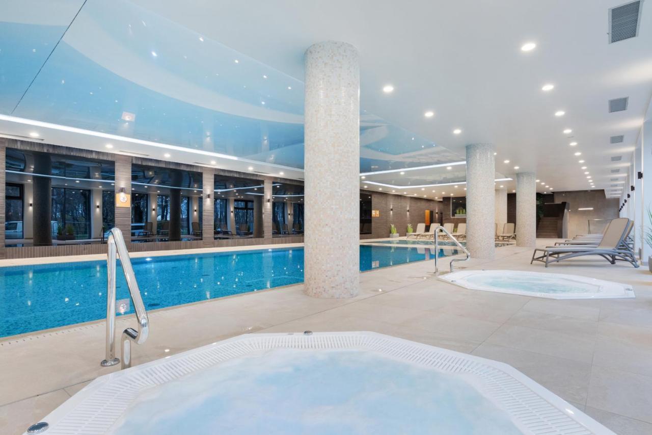 Luxurious Apartment Nadmorskie Tarasy Kolobrzeg By Renters Prestige ภายนอก รูปภาพ