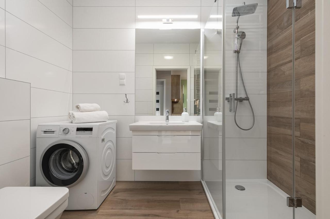 Luxurious Apartment Nadmorskie Tarasy Kolobrzeg By Renters Prestige ภายนอก รูปภาพ